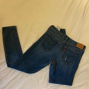 Levi’s Ripped Skinny Jeans-W32-L30 Fits like a 14